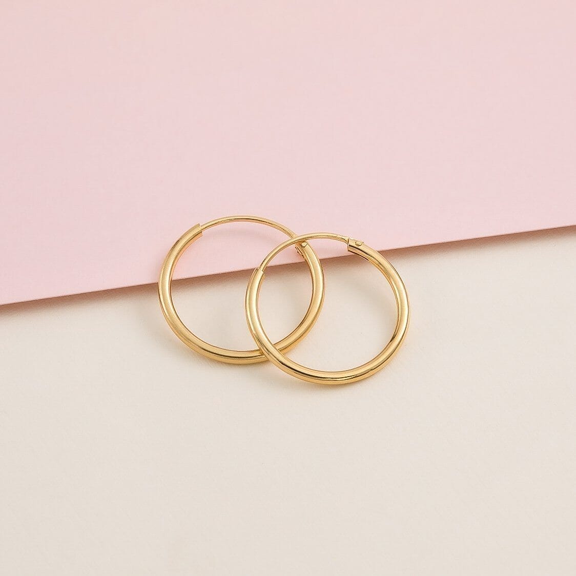 15mm Medium Hoop Earrings - Capsul