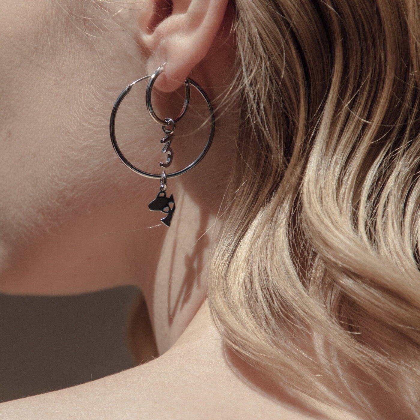 30mm Large Hoop Earrings - Capsul