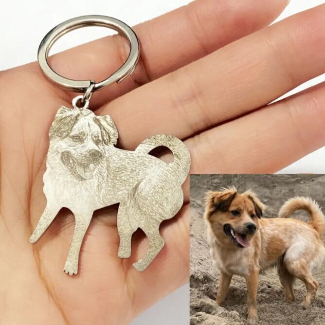Custom Laser-cut Portrait Keychain - Capsul