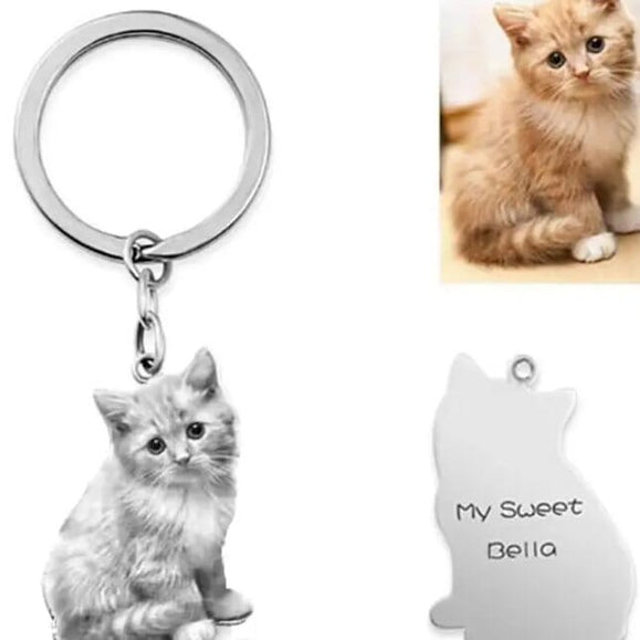 Custom Laser-cut Portrait Keychain - Capsul