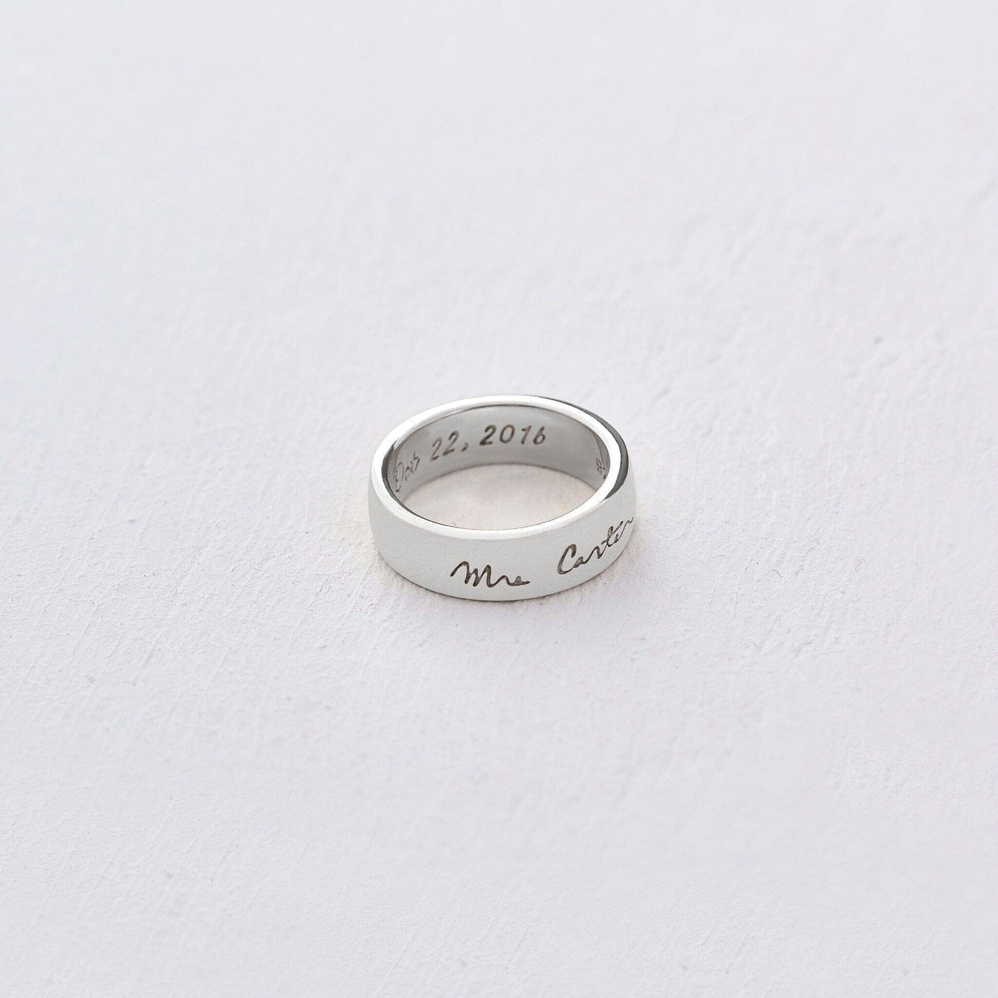 Custom Medium Classic Ring - Capsul