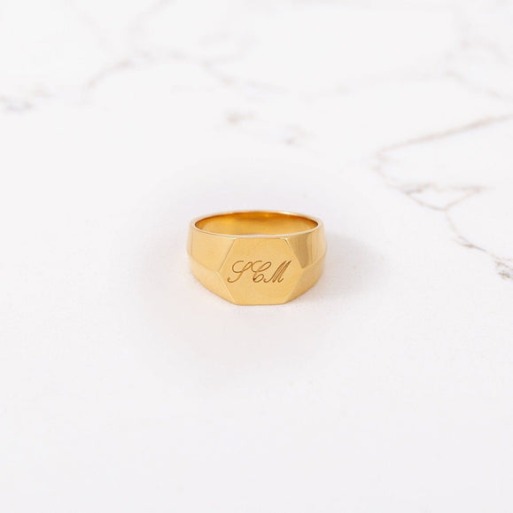 Custom Wide Signet Ring - Capsul