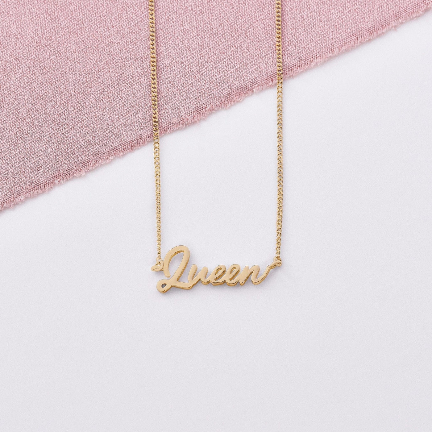 Queen Signature Necklace - Capsul