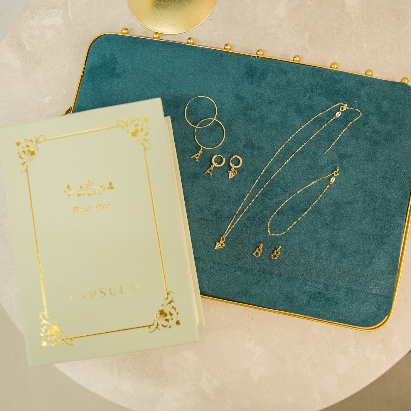 "A Charmed Life" Gift Box - Capsul