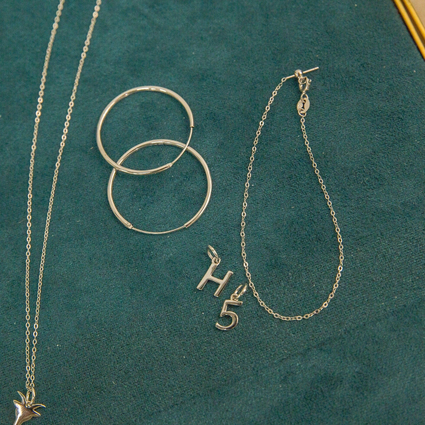 "A Charmed Life" Gift Box - Capsul